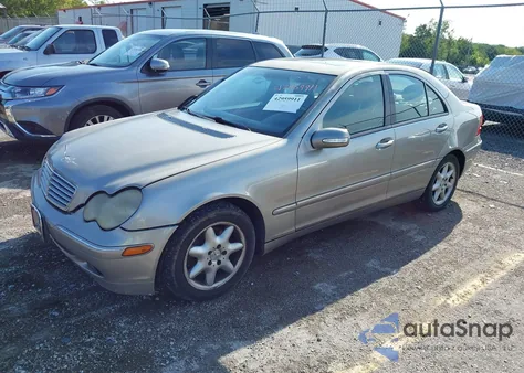 2003 Mercedes-Benz C 240 from USA, damaged, VIN WDBRF81JX3F372134